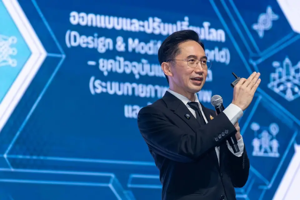 ศ.ดร.ยศชนัน วงศ์สวัสดิ์ รองนายกรัฐมนตรี และรัฐมนตรีว่าการกระทรวงการอุดมศึกษา วิทยาศาสตร์ วิจัยและนวัตกรรม (อว.)