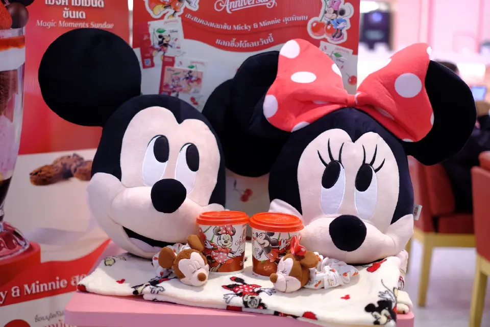 ตลาดไอศกรีม 2.4 หมื่นล้าน Swensen’s ฉลอง 40 ปี ดึง Mickey-Minnie ขยายฐานลูกค้า