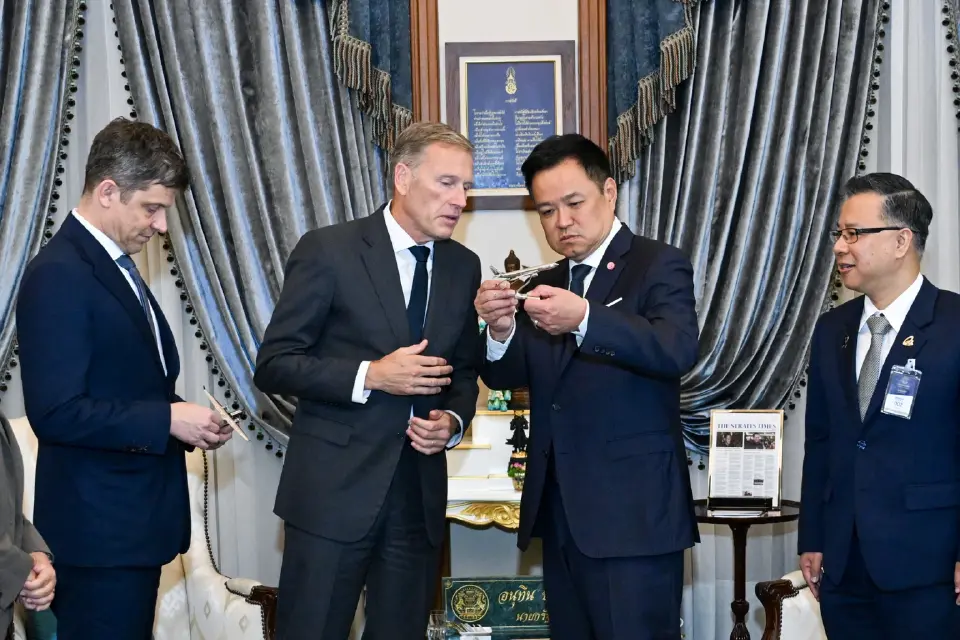 ผู้บริหารบริษัท แอร์บัส (Airbus) เข้าเยี่ยมคารวะนายอนุทิน ชาญวีรกูล นายกรัฐมนตรี
