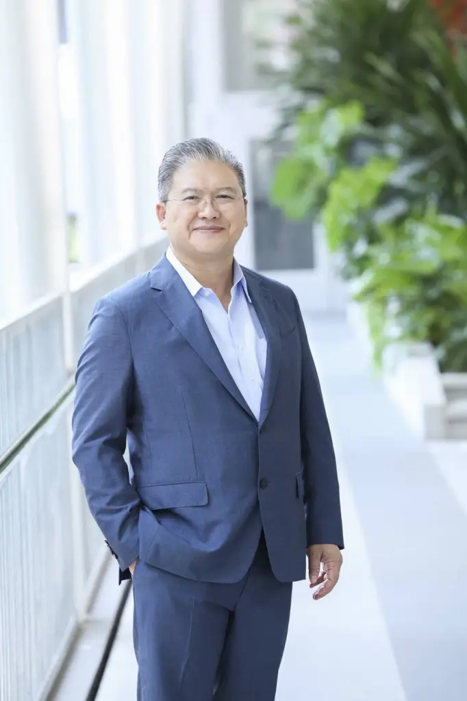 นายธนกร วีรชาติยานุกูล ประธานสภาอุตสาหกรรมท่องเที่ยวจังหวัดอุดรธานี