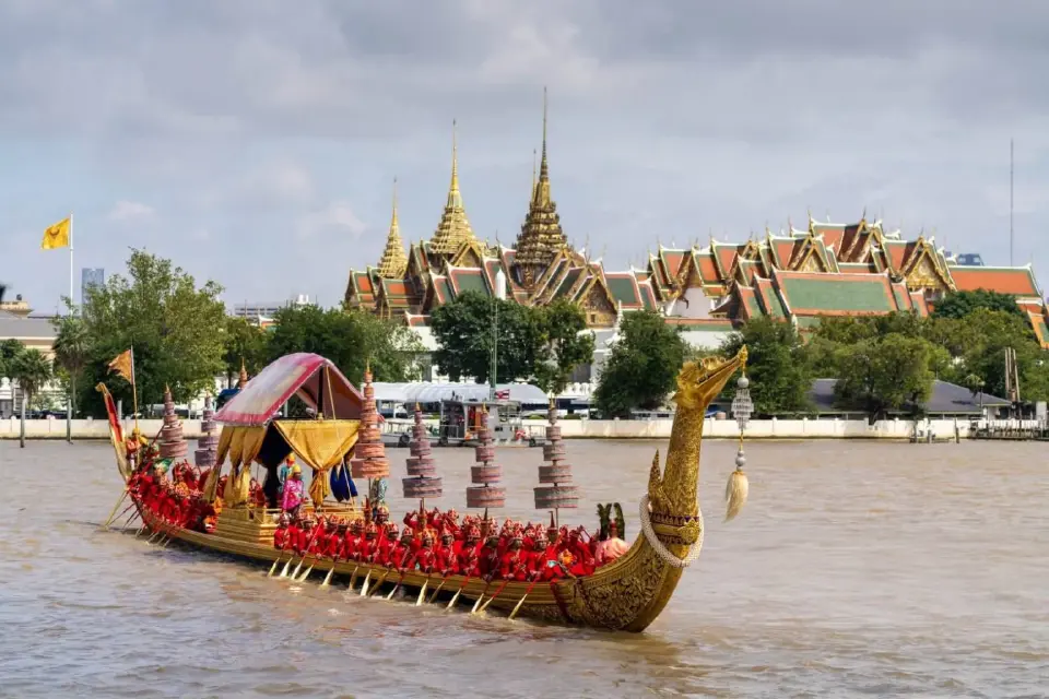กองทัพเรือชวนชมขบวนพยุหยาตราทางชลมารค เรือพระราชพิธี 52 ลำ ซ้อมใหญ่เสมือนจริงวันนี้