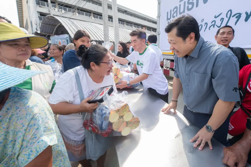 เครือซีพีระดมกำลังช่วยผู้ประสบภัยน้ำท่วม ลงพื้นที่ส่งต่อความห่วงใยถึงชุมชน