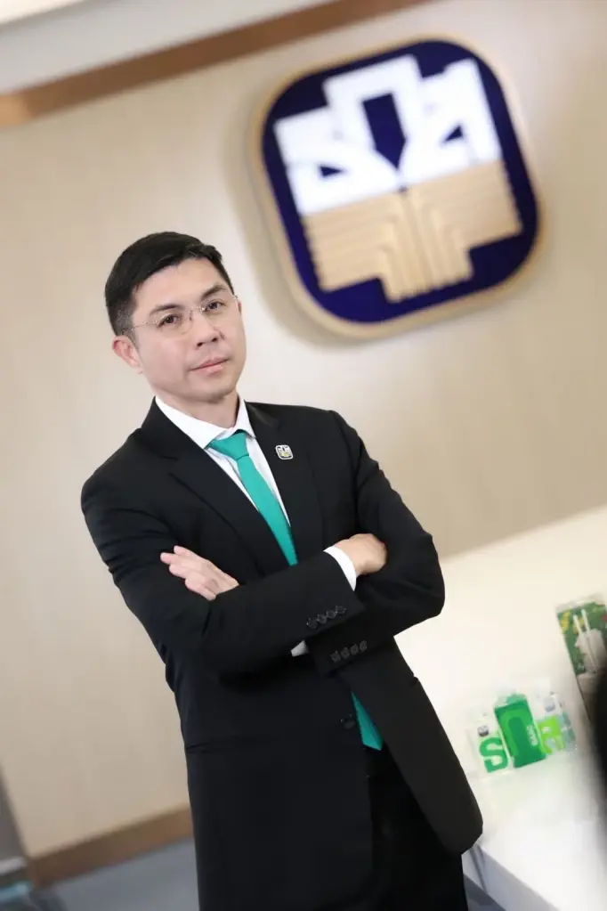นายฉัตรชัย ศิริไล ผู้จัดการธนาคารเพื่อการเกษตรและสหกรณ์การเกษตร (ธ.ก.ส.) 