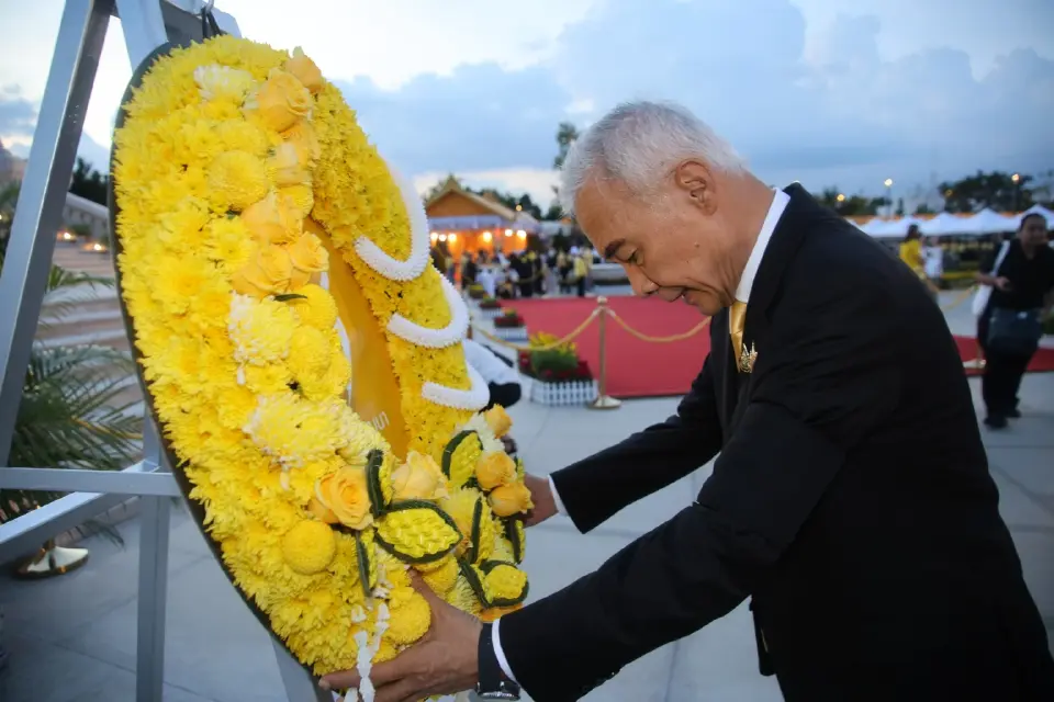 “สุวัจน์”นำพรรคชาติพัฒนาวางพวงมาลาเนื่องใน วันนวมินทรมหาราช ประจำปี 2569