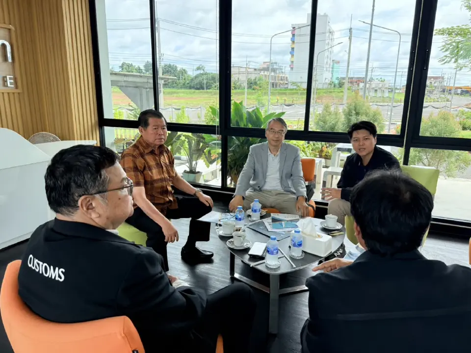 นิพนธ์ บุญญามณี นำคณะนักลงทุนจากสาธารณรัฐประชาชนจีนสำรวจนิคมอุตสาหกรรมสงขลา เล็งตั้งฐานผลิตโดรน-หุ่นยนต์ 