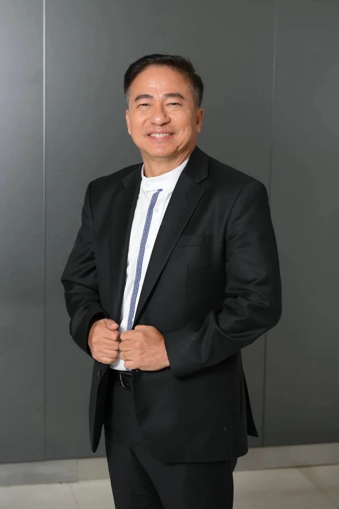 ดร.สมภพ ศักดิ์พันธุ์พนม ประธานกรรมการ บริษัท แอสเซท โปร แมเนจเม้นท์ จำกัด หรือ APM
