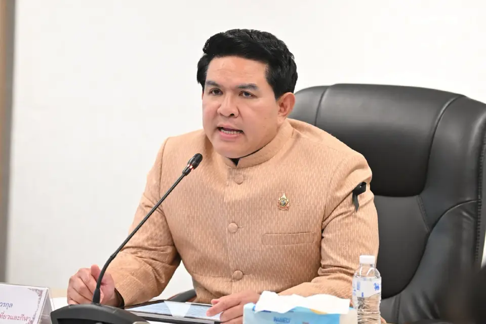 สุรศักดิ์ พันธ์เจริญวรกุล รัฐมนตรีว่าการกระทรวงการท่องเที่ยวและกีฬา 