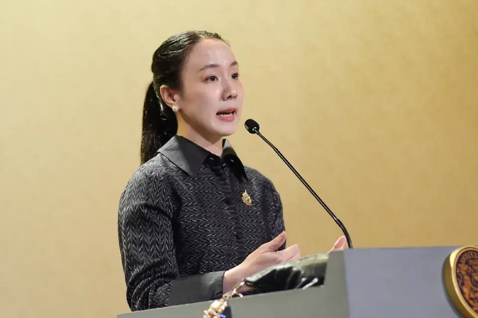 นางสาวลลิดา เพริศวิวัฒนา รองโฆษกประจำสำนักนายกรัฐมนตรี