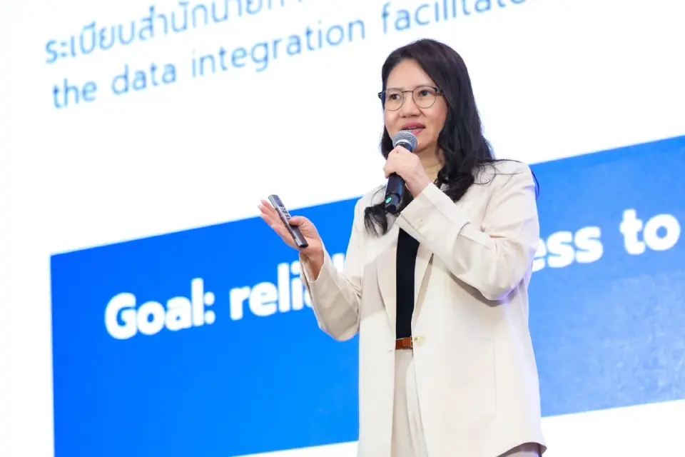 ศ. ดร.ธีรณี อจลากุล ผู้อำนวยการสถาบันข้อมูลขนาดใหญ่