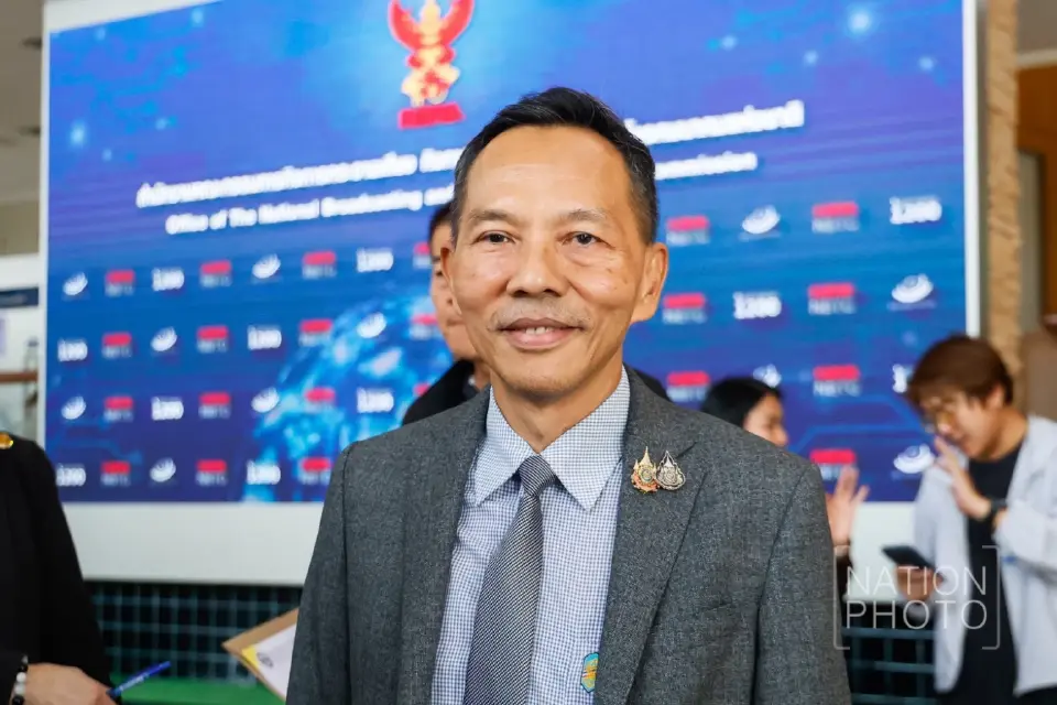 พลอากาศโท ดร.ธนพันธุ์ หร่ายเจริญ  
