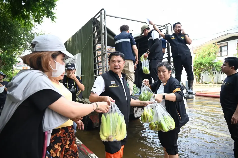 กรมส่งเสริมสหกรณ์ ระดมเครือข่าย ส่งต่อความช่วยเหลือผู้ประสบภัยน้ำท่วม 3 พื้นที่