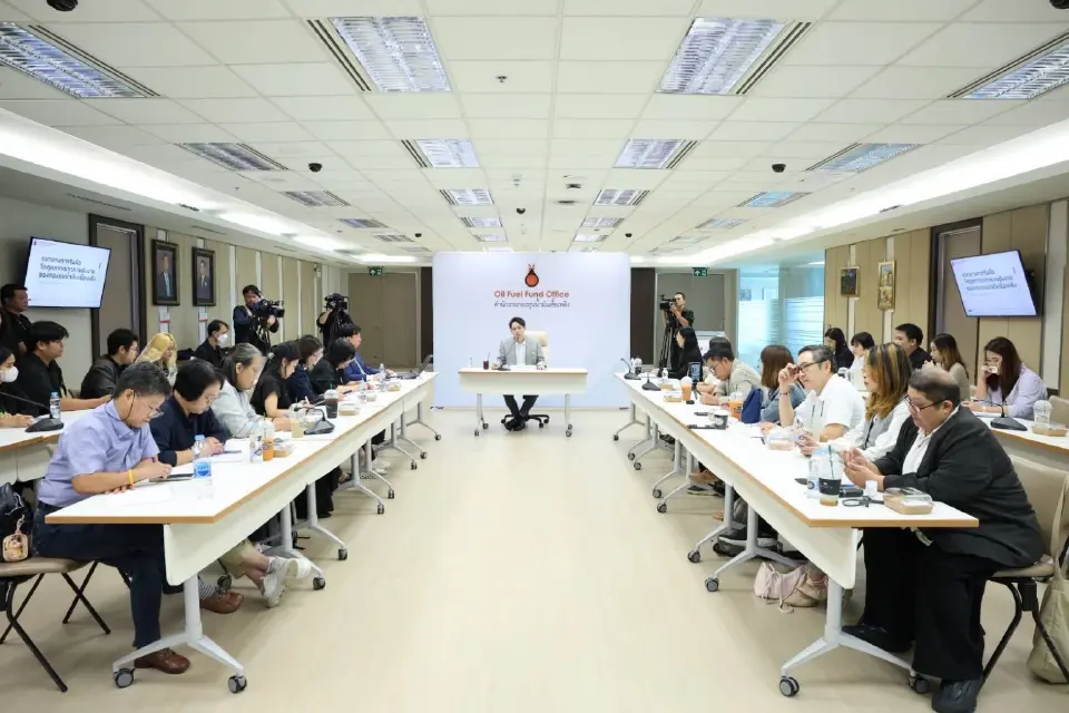 พลังงานลั่นยังไม่กู้เงินอุ้มกองทุนน้ำมันฯ หวั่นดอกเบี้ยเพิ่มภาระประชาชนระยะยาว 