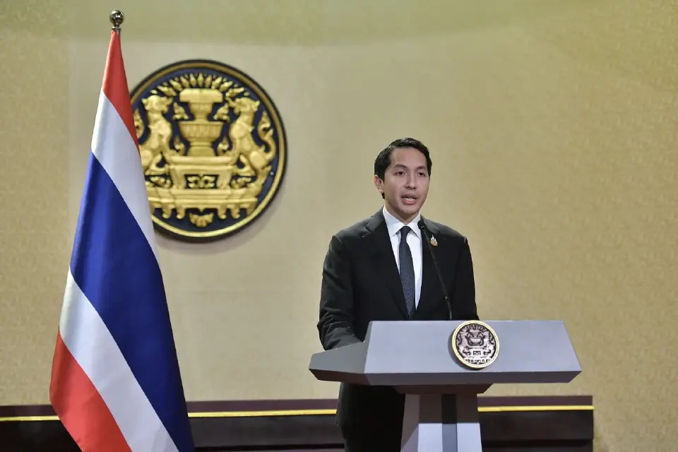 ดร.สันติธาร เสถียรไทย กรรมการผู้ช่วยรัฐมนตรีประจำกระทรวงการคลัง