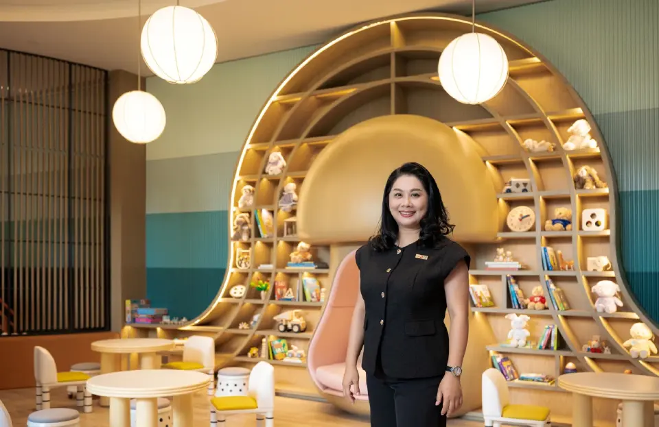นางสาวพจมาน วรกิจโภคาทร หุ้นส่วนและหัวหน้าส่วนงานบริหารงานขายโครงการ บริษัท ไนท์แฟรงค์ ชาร์เตอร์ (ประเทศไทย) จำกัด