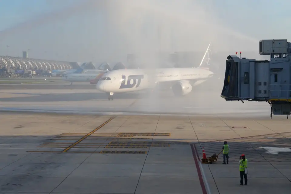  LOT Polish Airlines สายการบินโปแลนด์ เปิดบินตรง วอร์ซอ–กรุงเทพฯ 