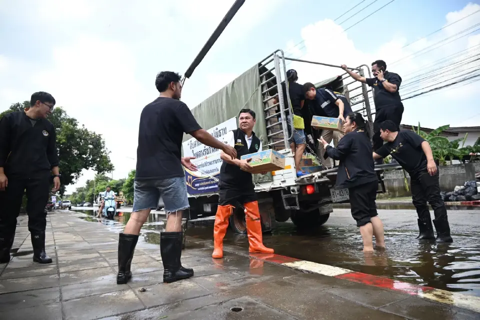 กรมส่งเสริมสหกรณ์ ระดมเครือข่าย ส่งต่อความช่วยเหลือผู้ประสบภัยน้ำท่วม 3 พื้นที่