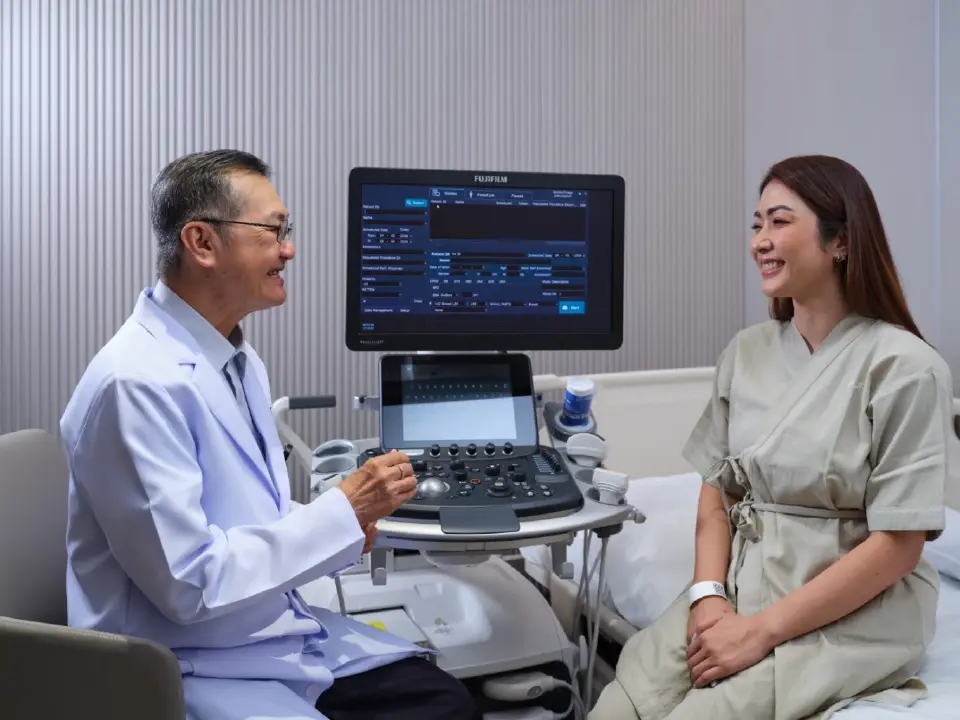การพบแพทย์ ตรวจสุขภาพที่ NURA Bangkok Clinic