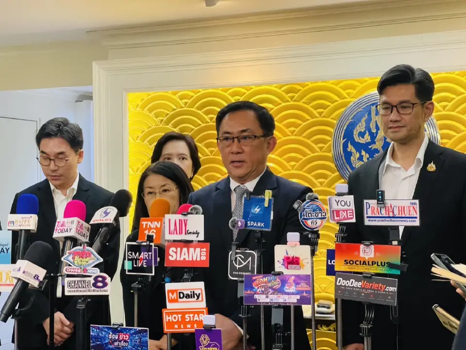 ปลัดกระทรวงพาณิชย์มอบนโยบายข้าราชการ
