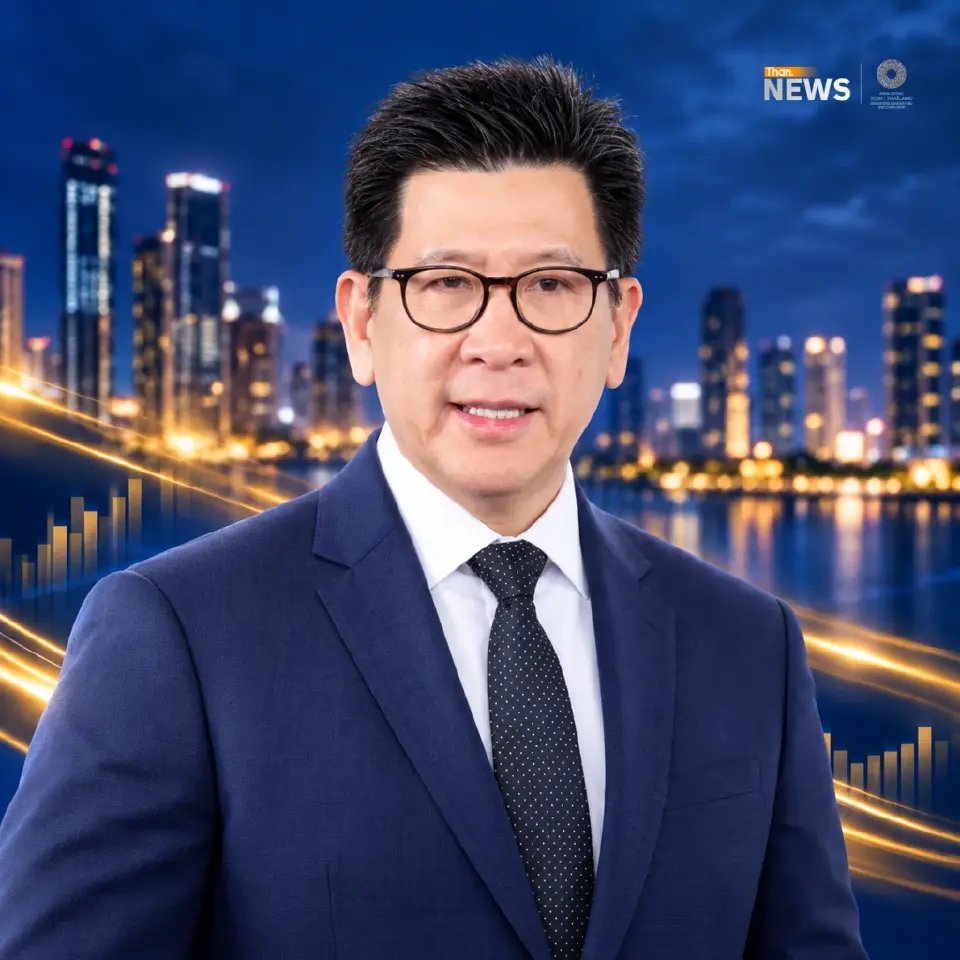 ดร.เอกนิติ นิติทัณฑ์ประภาศ รองนายกรัฐมนตรีและรัฐมนตรีว่าการกระทรวงการคลัง