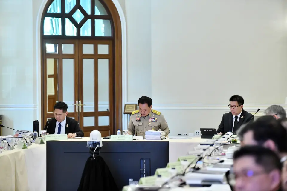 นายกรัฐมนตรีและรัฐมนตรีว่าการกระทรวงมหาดไทย เป็นประธานการประชุมคณะกรรมการนโยบายเขตพัฒนาพิเศษภาคตะวันออก (กพอ.) ครั้งที่ 3/2569 ณ ตึกภักดีบดินทร์ ทำเนียบรัฐบาล วันที่ 26 ตุลาคม 2569
