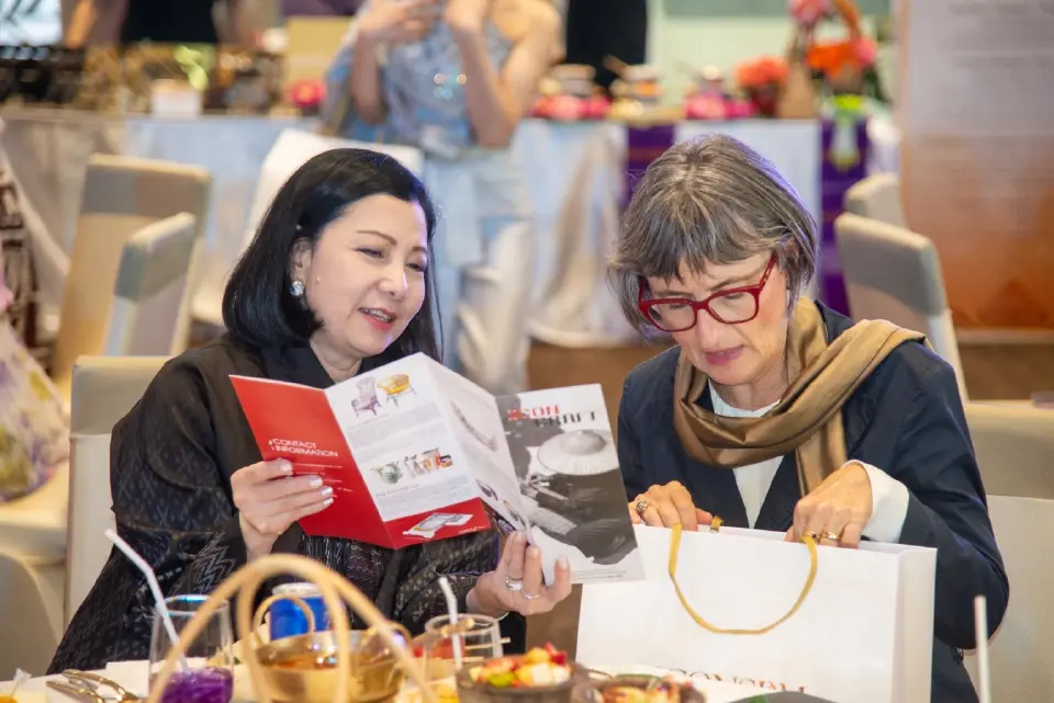 สยามพิวรรธน์ ร่วมต้อนรับคู่สมรสรัฐมนตรีว่าการกระทรวงการคลังและผู้ว่าการธนาคารกลาง