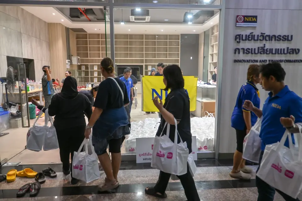เมืองไทยประกันชีวิต รวมพลังจิตอาสา จัด 2,000 ถุงยังชีพช่วยน้ำท่วม