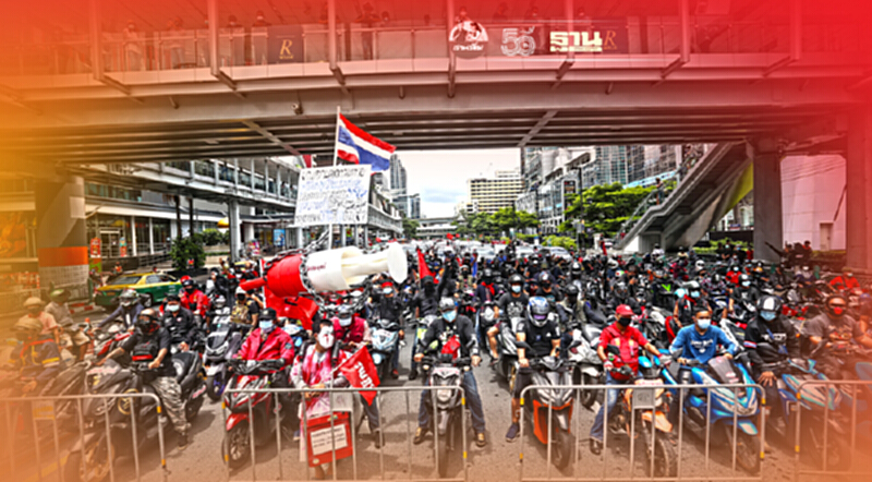 ตำรวจนครบาล เตือน “คาร์ม็อบ” ผิดกฎหมาย ขู่ดำเนินคดีย้อนหลังทุกคน ตำรวจนครบาล เตือน “คาร์ม็อบ” ผิดกฎหมาย ขู่ดำเนินคดีย้อนหลังทุกคน