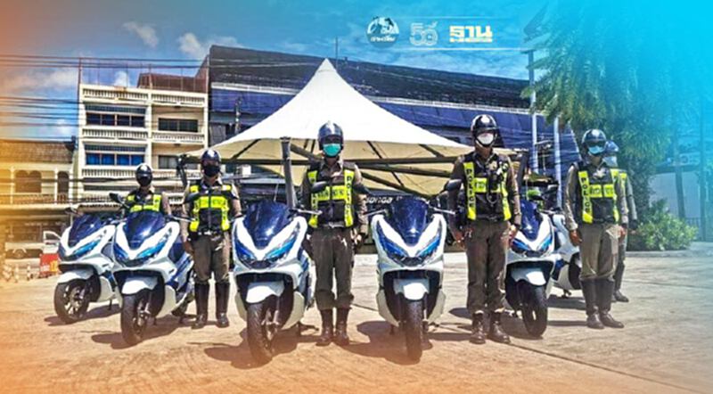 ฮอนด้าหนุนตำรวจภูเก็ตหัวใจ EV ส่ง Honda PCX Electric ให้ใช้งาน 15 คัน ฮอนด้าหนุนตำรวจภูเก็ตหัวใจ EV ส่ง Honda PCX Electric ให้ใช้งาน 15 คัน