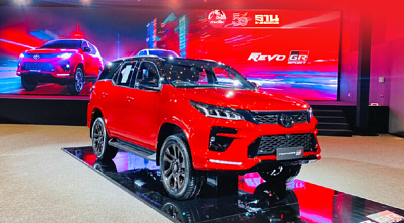 โตโยต้าเปิดตัว ฟอร์จูนเนอร์ ใหม่ Toyota Fortuner GR Sport ราคา 1.879 ล้านบาท โตโยต้าเปิดตัว ฟอร์จูนเนอร์ ใหม่ Toyota Fortuner GR Sport ราคา 1.879 ล้านบาท