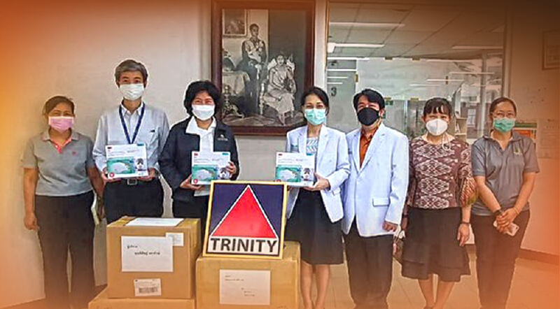 บล.ทรีนีตี้ มอบอุปกรณ์การแพทย์ ให้ รพ.สวนเบญจกิติฯ ช่วยผู้ป่วยโควิด -19