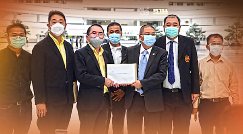 ‘หมอวรงค์’ยื่นผู้ตรวจฯ ส่งศาลรธน.ตีความแก้รัฐธรรมนูญ ปมบัตรเลือกตั้ง 2ใบ ‘หมอวรงค์’ยื่นผู้ตรวจฯ ส่งศาลรธน.ตีความแก้รัฐธรรมนูญ ปมบัตรเลือกตั้ง 2ใบ