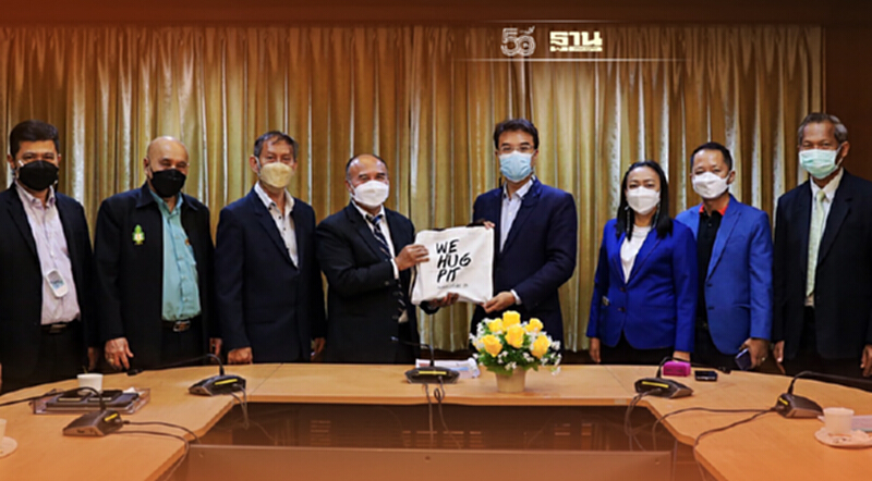ปชป.จับมือสปท.หนุนนักเรียน-นักศึกษาอาชีวะ“เรียนจบพบงาน” ปชป.จับมือสปท.หนุนนักเรียน-นักศึกษาอาชีวะ“เรียนจบพบงาน”