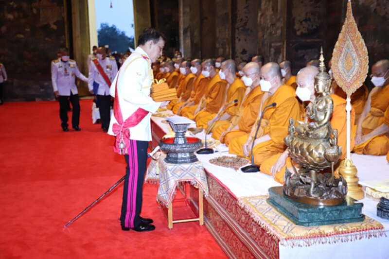 “ในหลวง”ทรงถวายผ้าพระกฐินวัดสุทัศนเทพวรารามราชวรมหาวิหาร “ในหลวง”ทรงถวายผ้าพระกฐินวัดสุทัศนเทพวรารามราชวรมหาวิหาร