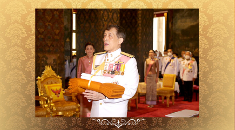 ในหลวง-พระราชินี เสด็จถวายผ้าพระกฐิน วัดบวรนิเวศวิหาร ในหลวง-พระราชินี เสด็จถวายผ้าพระกฐิน วัดบวรนิเวศวิหาร