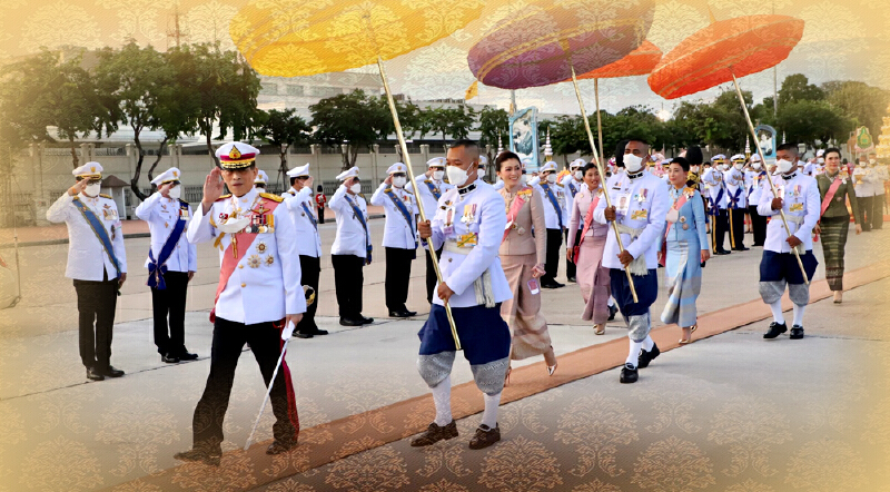 “ในหลวง” เสด็จฯ ไปทรงวางพวงมาลา เนื่องในวันปิยมหาราช