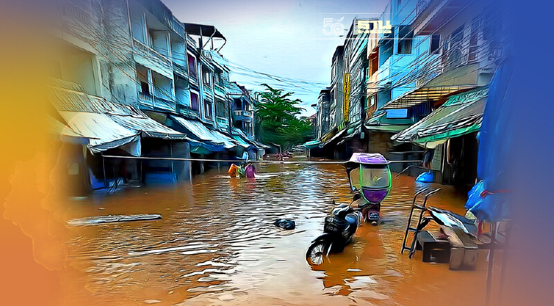 น้ำป่าทะลักกลางดึก ย่านการค้าแม่สาย-ท่าขี้เหล็กเสียหายยับ