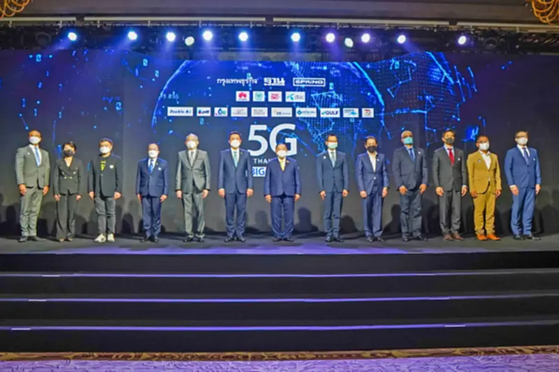 รัฐเร่งเดินหน้า 5G พลิกโฉมประเทศ ก้าวสู่ศูนย์กลางอัจฉริยะอาเซียน รัฐเร่งเดินหน้า 5G พลิกโฉมประเทศ ก้าวสู่ศูนย์กลางอัจฉริยะอาเซียน
