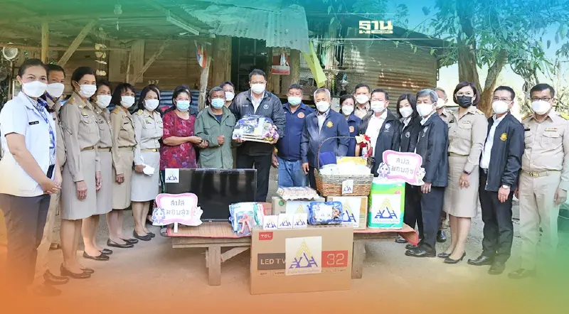 “สุชาติ”ร่วม สปส.ลงพื้นที่โคราช มอบสิ่งของส่งความสุขผู้ประกันตนทุพพลภาพ