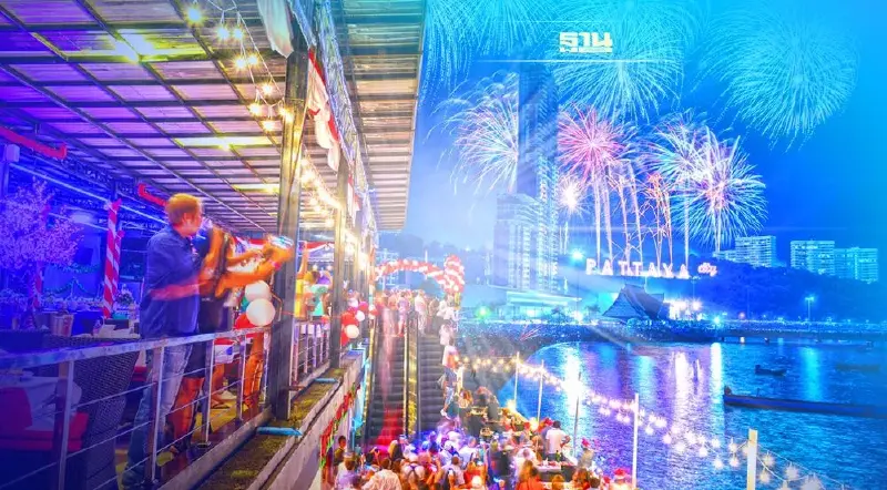 เคาท์ดาวน์ปีใหม่ 2565 อัพเดท 10 จังหวัดทั่วไทย เช็คอินนับถอยหลังสู่ปี 2022