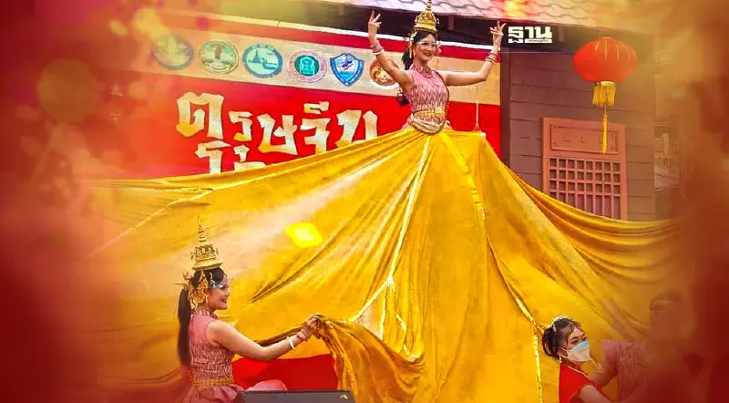 ตรุษจีนโคราชอลังการ"9จอมพลถนนหัวมังกร"