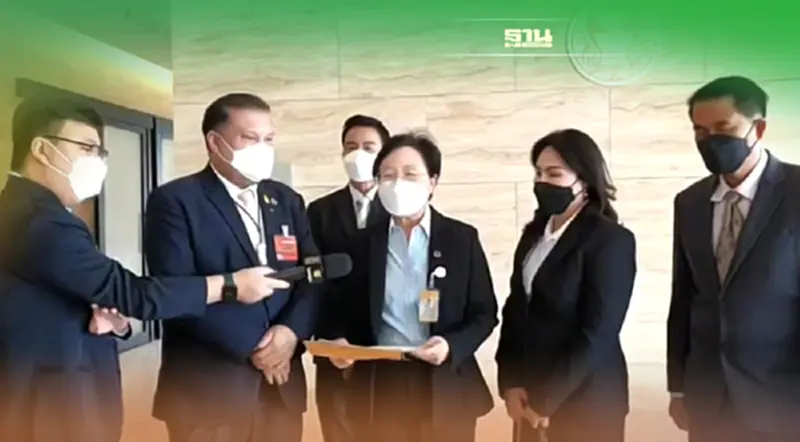 สนธิญา ยื่นฟันจริยธรรม "วิสาร-สุทิน"ใส่ร้าย "บิ๊กตู่" ปมแจกเงินส.ส.5ล้าน สนธิญา ยื่นฟันจริยธรรม "วิสาร-สุทิน"ใส่ร้าย "บิ๊กตู่" ปมแจกเงินส.ส.5ล้าน