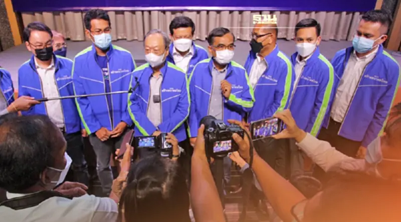 “นิพิฏฐ์”ประกาศเป็นสงครามครั้งสุดท้ายที่จะขับเคลื่อนเพื่อพี่น้องภาคใต้ “นิพิฏฐ์”ประกาศเป็นสงครามครั้งสุดท้ายที่จะขับเคลื่อนเพื่อพี่น้องภาคใต้