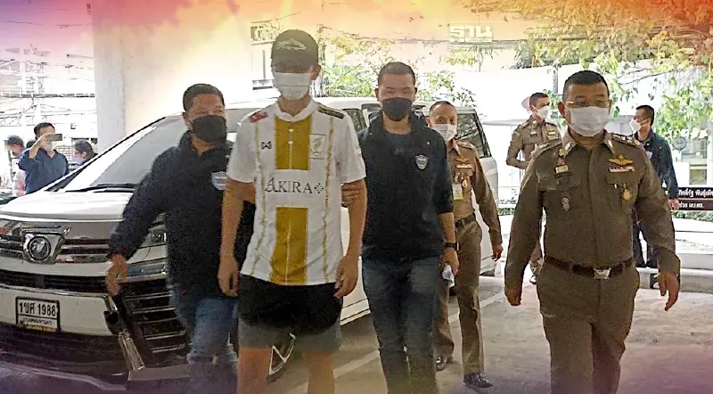 ตร.รวบประธานสโมสรฟุตบอลนครศรียูไนเต็ด โยงเครือข่ายพนันออนไลน์