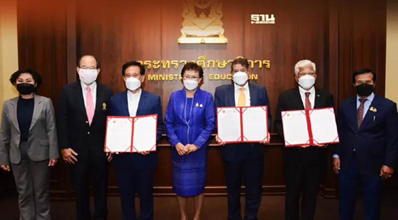 ศูนย์วิทยาศาสตร์ฮาลาล จุฬาฯผนึกพันธมิตรกระดับหลักสูตรอาชีวะตามมาตรฐาน ศูนย์วิทยาศาสตร์ฮาลาล จุฬาฯผนึกพันธมิตรกระดับหลักสูตรอาชีวะตามมาตรฐาน