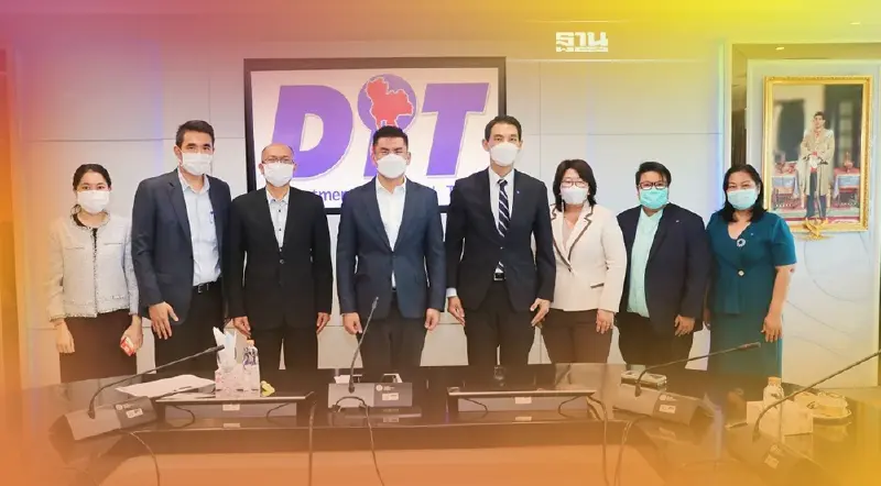 กนอ.-กรมการค้าภายใน เปิดอมตะซิตี้ ชลบุรีช่วยชาวสวนผลไม้แก้ผลผลิตล้นตลาด