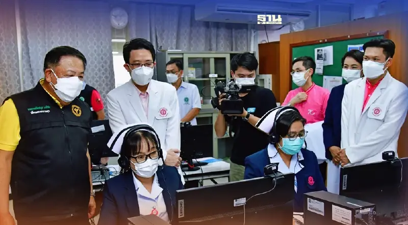 รพ.ราชวิถี รักษาโควิด-19 แบบโรคประจำถิ่น "เจอ-แจก-จบ" วันแรก