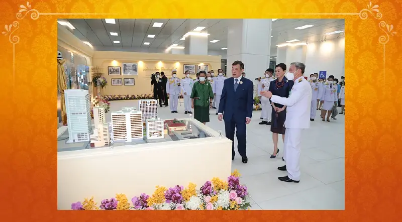 ในหลวง ราชินี เสด็จฯ ทรงเปิดอาคารนวมินทรบพิตร ๘๔ พรรษา รพ.ศิริราช