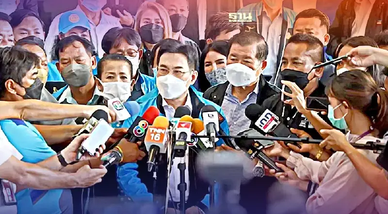 “จุรินทร์”ไม่หนีปัญหา ไม่ลาออก ประกาศนำปชป.เดินไปข้างหน้าต่อ