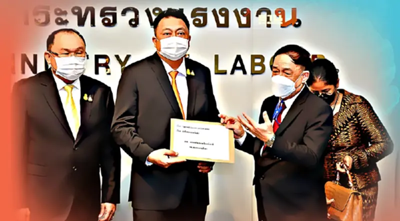 นายจ้าง ค้านขึ้นค่าแรงขั้นต่ำ 492 บาท/วัน หวั่นซ้ำเติมเศรษฐกิจ-จ้างงาน นายจ้าง ค้านขึ้นค่าแรงขั้นต่ำ 492 บาท/วัน หวั่นซ้ำเติมเศรษฐกิจ-จ้างงาน