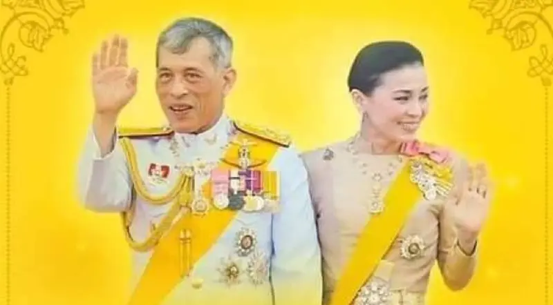 เชิญชวนเฝ้ารับเสด็จ “ในหลวง”- “พระราชินี” งาน 240 ปีกรุงรัตนโกสินทร์